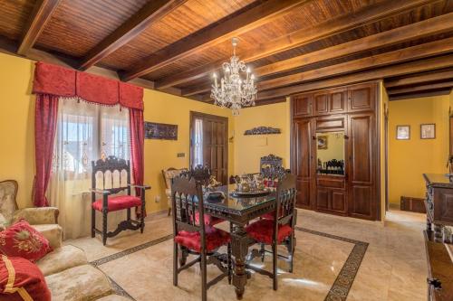 Casa Ludima in Fuentes De Andalucia Casa Ludima in Fuentes De Andalucia