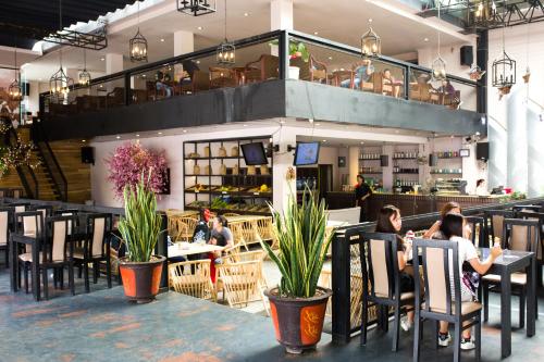 Hai Ba Trung Hotel and Spa in Buon Ma Thuot Hai Ba Trung Hotel and Spa in Buon Ma Thuot