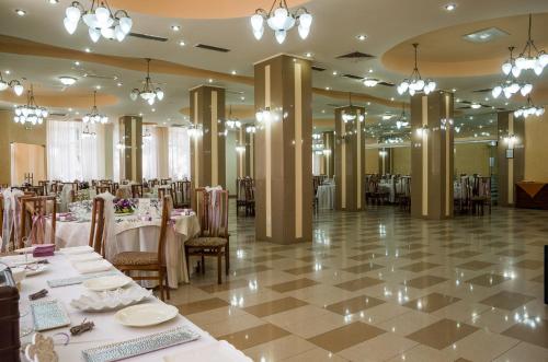 Restaurant, Hotel Traian in Brăila Restaurant, Hotel Traian in Brăila