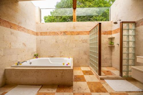 浴室, Hacienda Uxmal Plantation & Museum in 烏斯馬爾 浴室, Hacienda Uxmal Plantation & Museum in 烏斯馬爾