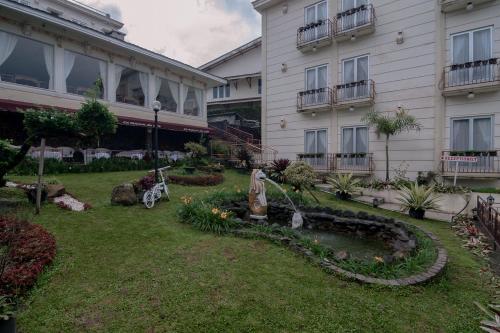 Garden, Urbanview Hotel Mon Bel Cibodas by RedDoorz near Kebon Raya Cibodas Garden, Urbanview Hotel Mon Bel Cibodas by RedDoorz near Kebon Raya Cibodas