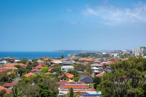 Stunning Views To Beat Lockdown Blues in North Bondi Stunning Views To Beat Lockdown Blues in North Bondi