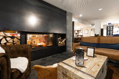 Фойє, Chalet Hotel Prieure in Chamonix-Mont-Blanc Фойє, Chalet Hotel Prieure in Chamonix-Mont-Blanc
