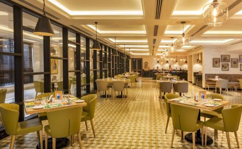 Restaurant, Lemon Tree Premier City Center Pune in Pune Restaurant, Lemon Tree Premier City Center Pune in Pune