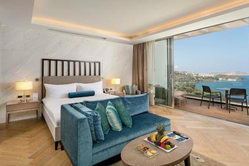Балкон, Sirene Luxury Hotel Bodrum in Koyunbaba Балкон, Sirene Luxury Hotel Bodrum in Koyunbaba