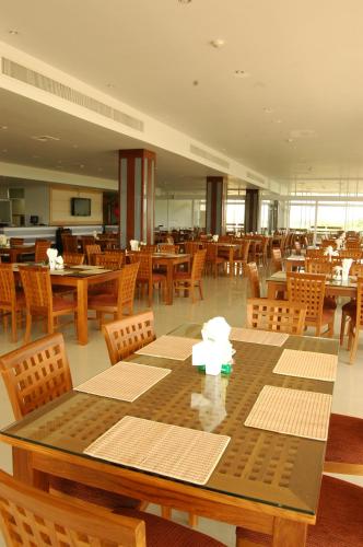 Food and beverages, Uniland Golf & Resort in Nakhon Pathom Food and beverages, Uniland Golf & Resort in Nakhon Pathom