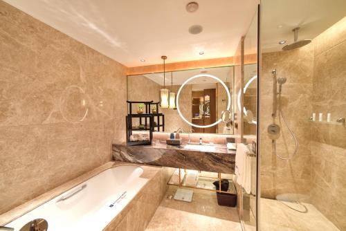 This photo about Wyndham Grand Plaza Royale Powerlong Fuyang shared on HyHotel.com