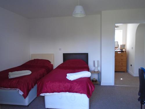 TEA in Liverpool - Private - Quiet - Ground Floor - En-suite - Walk-in-shower in Crosby TEA in Liverpool - Private - Quiet - Ground Floor - En-suite - Walk-in-shower in Crosby