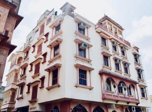 This photo about Hotel Gulab Garh shared on HyHotel.com