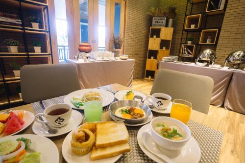Food and beverages, Nadee 10 Resort & Hotel in Khon Kaen City Center Food and beverages, Nadee 10 Resort & Hotel in Khon Kaen City Center