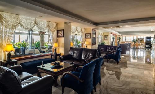 Vestíbulo, Hotel Balcon de Europa in Nerja Vestíbulo, Hotel Balcon de Europa in Nerja