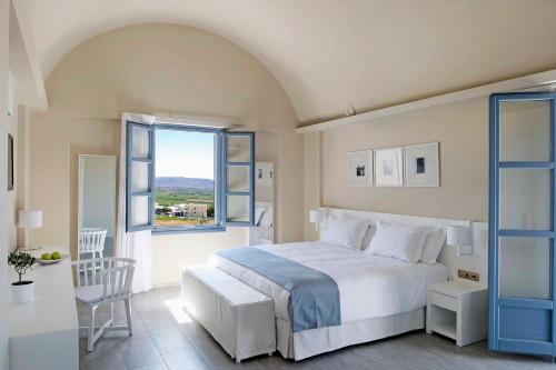 أجنحة أكروتيرا روزا لاكشري (Acroterra Rosa Luxury Suites) in أكروتيري أجنحة أكروتيرا روزا لاكشري (Acroterra Rosa Luxury Suites) in أكروتيري