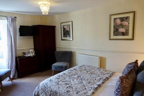 This photo about Sun Inn Pooley Bridge shared on HyHotel.com