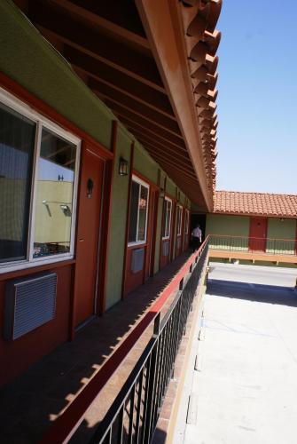 Sissepääs, Royal Pagoda Motel in Downtown Los Angeles Sissepääs, Royal Pagoda Motel in Downtown Los Angeles