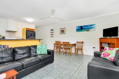 This photo about Driftaway Holiday Villas shared on HyHotel.com