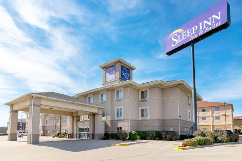 Sleep Inn & Suites near Fort Hood in Taylor