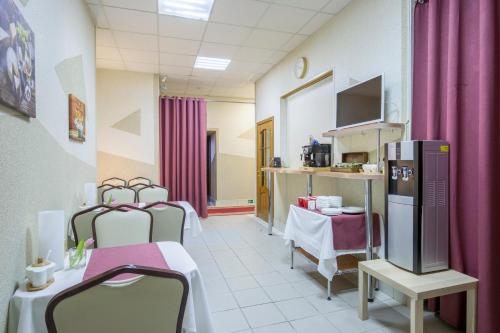 Iskra Hotel near พิพิธภัณฑ์ปืนใหญ่ Iskra Hotel near พิพิธภัณฑ์ปืนใหญ่