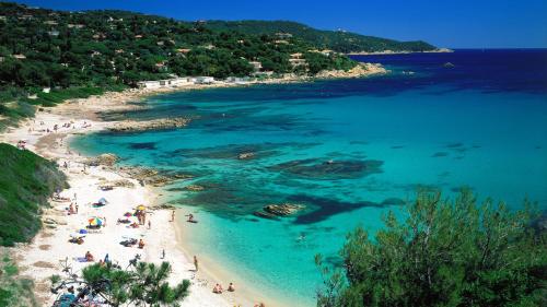 Surrounding environment, Residence La Palmeraie in Capitou Surrounding environment, Residence La Palmeraie in Capitou