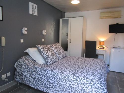 This photo about La petite auberge shared on HyHotel.com