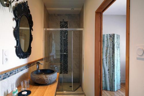 This photo about La Barcarolle - Chambres D'Hotes shared on HyHotel.com