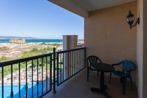 شرفة/ تراس, Club Calimera Imperial Resort in نيسيبار شرفة/ تراس, Club Calimera Imperial Resort in نيسيبار