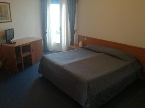 This photo about Hotel Heron shared on HyHotel.com