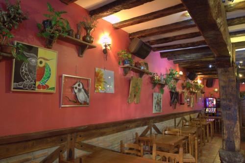 Pub/Lounge, Hostal Rural Elosta in Lekunberri Pub/Lounge, Hostal Rural Elosta in Lekunberri