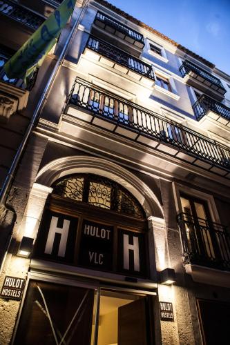 This photo about Hulot B&B Valencia shared on HyHotel.com