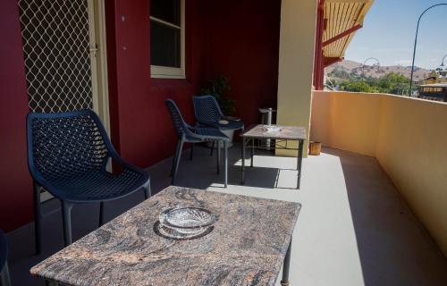 Balcony/terrace, Criterion Hotel Gundagai in Gundagai Balcony/terrace, Criterion Hotel Gundagai in Gundagai