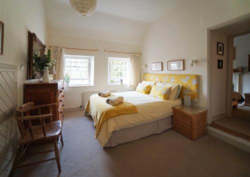 Yew Tree Cottage in Claverton Yew Tree Cottage in Claverton