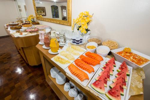 Mâncare şi băutură, Hotel Euro Suíte Campos do Jordão By Nacional Inn - A 800 metros da Vila Capivari (Hotel Euro Suite Campos do Jordao By Nacional Inn - A 800 metros da Vila Capivari) in Campos Do Jordao Mâncare şi băutură, Hotel Euro Suíte Campos do Jordão By Nacional Inn - A 800 metros da Vila Capivari (Hotel Euro Suite Campos do Jordao By Nacional Inn - A 800 metros da Vila Capivari) in Campos Do Jordao