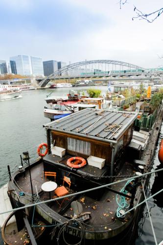 This photo about Peniche - Le Nenuphar shared on HyHotel.com