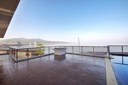 Whiz Prime Hotel Megamas Manado in Manado Whiz Prime Hotel Megamas Manado in Manado