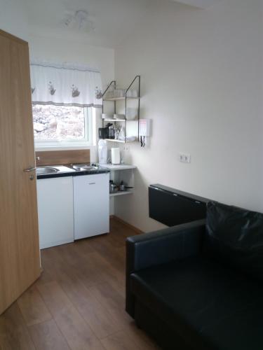 кухня, Vatnsás 10 (Vatnsas 10) in Стикишоумур кухня, Vatnsás 10 (Vatnsas 10) in Стикишоумур