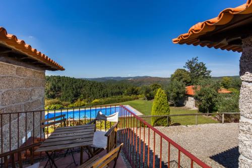 Piscina, Quinta da Pousadela - Agroturismo in Amarante Piscina, Quinta da Pousadela - Agroturismo in Amarante