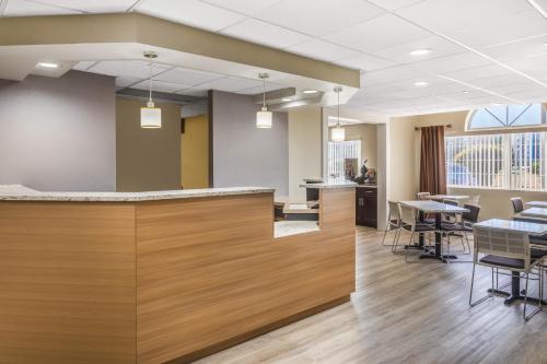 ردهة, Microtel Inn & Suites by Wyndham Florence in Florence ردهة, Microtel Inn & Suites by Wyndham Florence in Florence