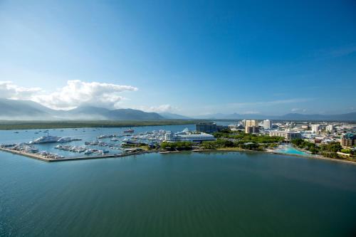 This photo about Shangri-La Hotel The Marina Cairns shared on HyHotel.com