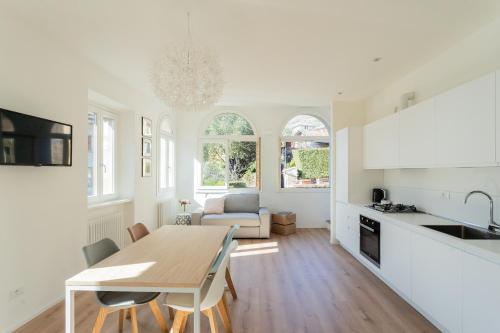 Lovely Corner in the Heart of the Lake by Rent All Como in Mezzegra Lovely Corner in the Heart of the Lake by Rent All Como in Mezzegra