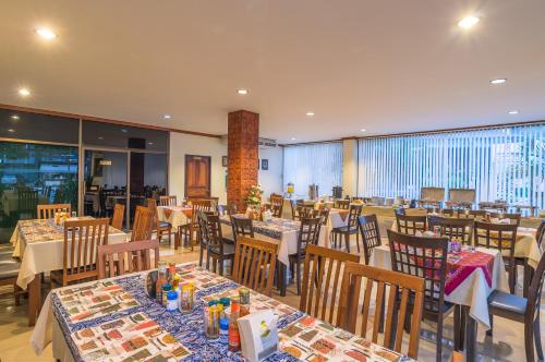 Food and beverages, Krabi Phetpailin Hotel near Krabi Technical College Food and beverages, Krabi Phetpailin Hotel near Krabi Technical College