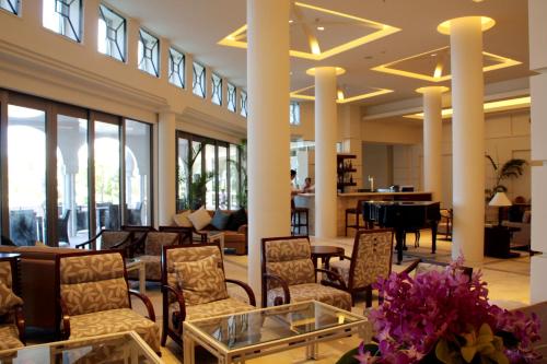 Lobby, Hotel Mahaina Wellness Resorts Okinawa in Motobu Lobby, Hotel Mahaina Wellness Resorts Okinawa in Motobu