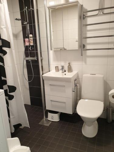 Bathroom, Apartments N & P in Kotka Bathroom, Apartments N & P in Kotka