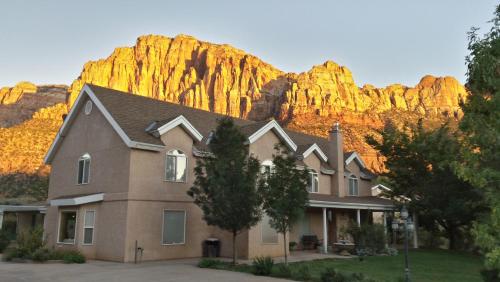 This photo about Novel House Inn at Zion shared on HyHotel.com