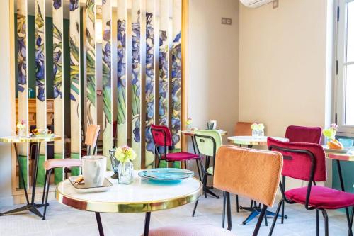 Food and beverages, Hotel des Iris in Auvers-sur-Oise Food and beverages, Hotel des Iris in Auvers-sur-Oise
