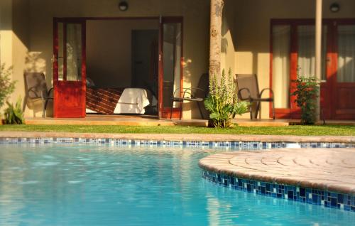 Úszómedence, Mondior Manor Guest House in Kimberley Úszómedence, Mondior Manor Guest House in Kimberley