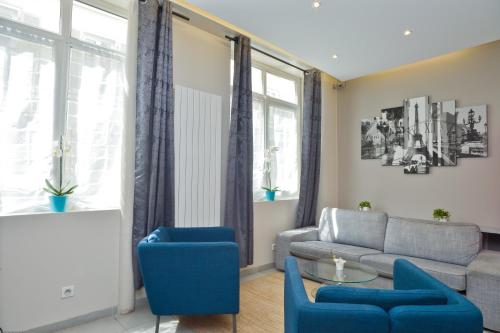 Shared lounge/TV area, Hotel du Quai de Seine in 19th - Buttes-Chaumont Shared lounge/TV area, Hotel du Quai de Seine in 19th - Buttes-Chaumont