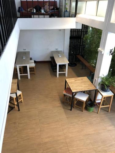 Balcony/terrace, PLOY Hostel in Bangkok Balcony/terrace, PLOY Hostel in Bangkok