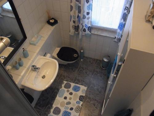 Bathroom, Ferienwohnung Dr. Vera Schmidt in Kreischa Bathroom, Ferienwohnung Dr. Vera Schmidt in Kreischa