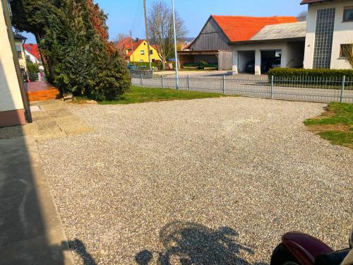 Facilities, Ferienwohnungen / Ferienhaus Adelsried in Adelsried Facilities, Ferienwohnungen / Ferienhaus Adelsried in Adelsried