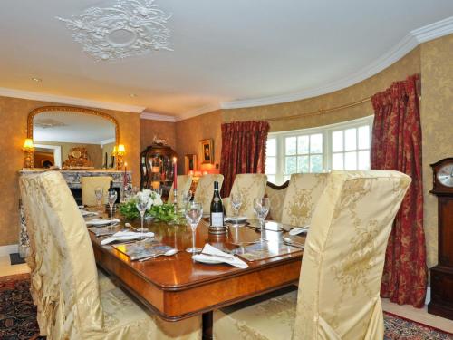 This photo about Weir Haven Boutique Bed & Breakfast shared on HyHotel.com
