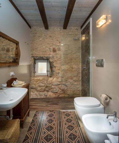 This photo about Dimore del Valentino shared on HyHotel.com